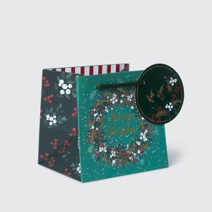 Wedding Gift Inspiration - Jaro Design Studio - 3 Belly Button – Wreath Mug Bag