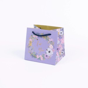 Wedding Gift Inspiration - Jaro Design Studio - 3 Belly Button – Floral Mug Bag